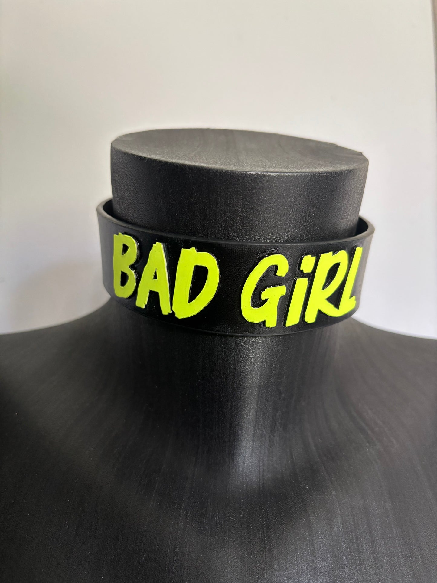 Big Black Choker (BBC)