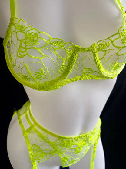 Electric Lace Set
